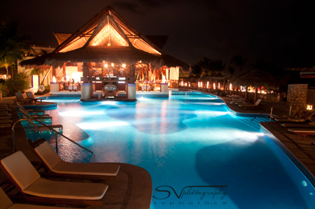 excellence-riviera-cancun-pool-at-night